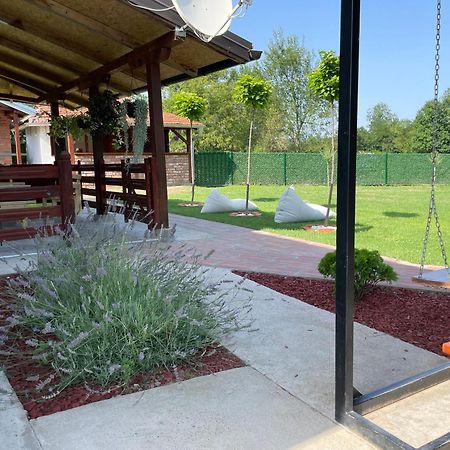 Vikendica Cerovic Villa Kraljevo Bagian luar foto
