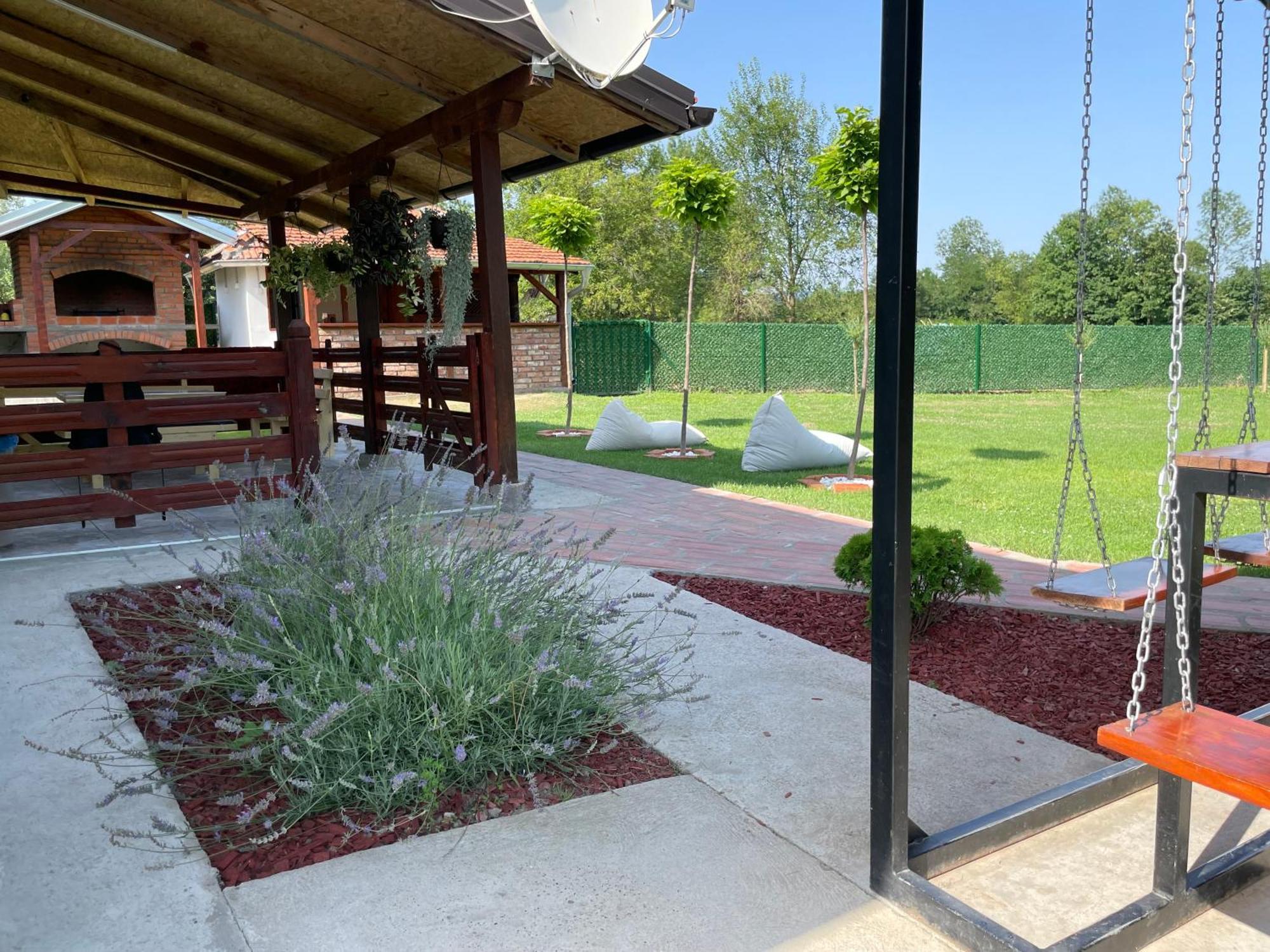 Vikendica Cerovic Villa Kraljevo Bagian luar foto